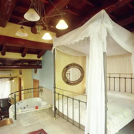 Ifigenia & 3* Chania (Crete)