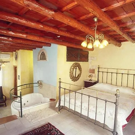 Ifigenia & Hotel Chania (Crete)